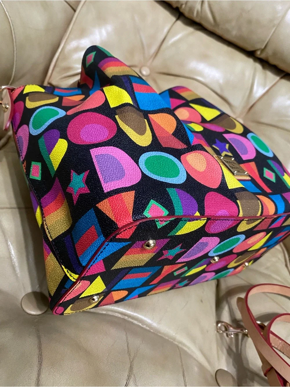 LKNW Dooney & Bourke Large Art Deco Brenna Satchel Black Colorful Lettering